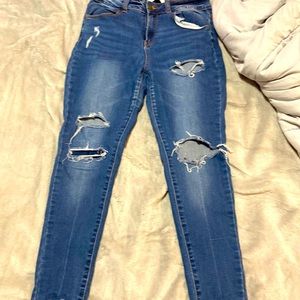 These are a pair of jeans that I barely wear and don’t want to throw away.
